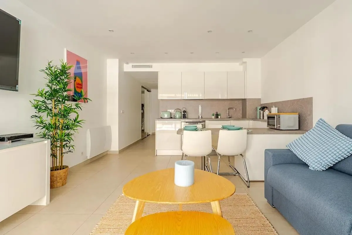 Appartement Magnifique 2 Pieces Avec Balcon Proche Martinez Et Croisette à Cannes
