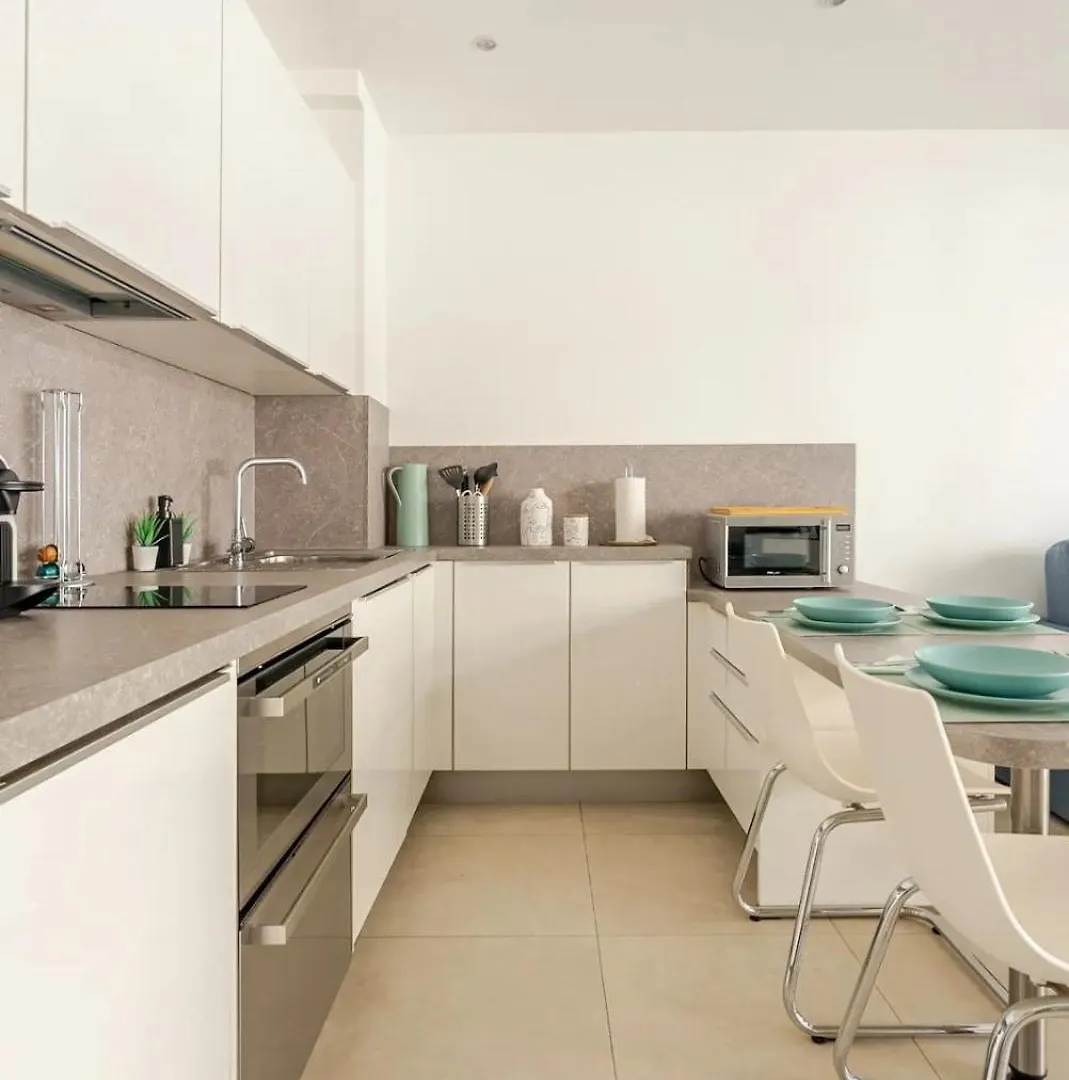 Appartement Magnifique 2 Pieces Avec Balcon Proche Martinez Et Croisette à Cannes France